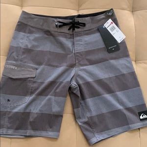 NWT Quiksilver Surf Board Shorts size 31